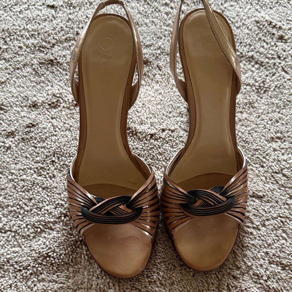 Cole Haan Tan and Black Women's Sandals